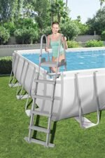 Bestway Power Steel Frame Pool Komplett-Set mit Filterpumpe 732 x 366 x 132 cm, lichtgrau, eckig – Bild 6